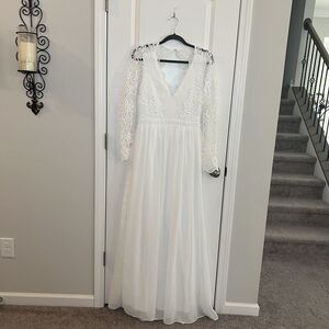 Elegant White Lace Maxi Dress